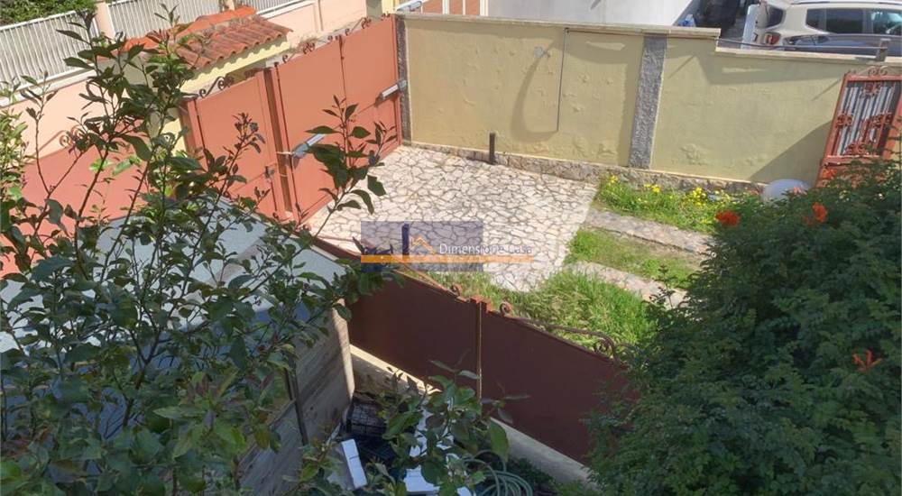 giardino- posto auto